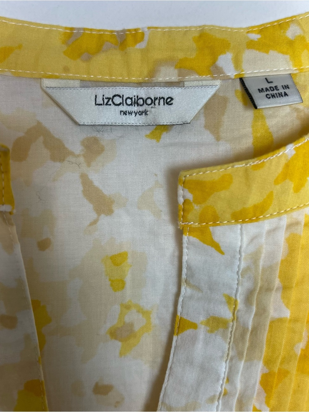 Liz Claiborne Yellow Floral Tunic Blouse 100% Cotton Pintuck-Size-Large - Picture 3 of 6
